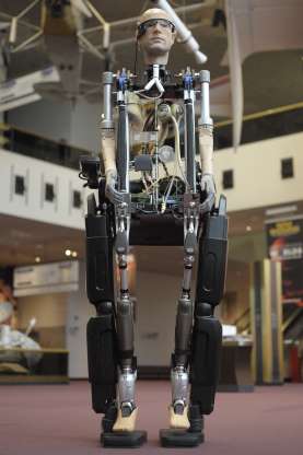 ربات انسان نمای واقعی - The Incredible Bionic Man