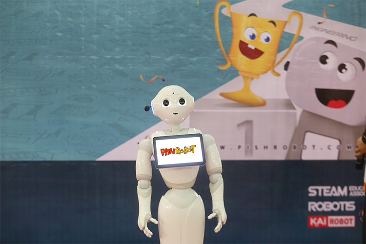 ربات پپر در مسابقات استیم کاپ