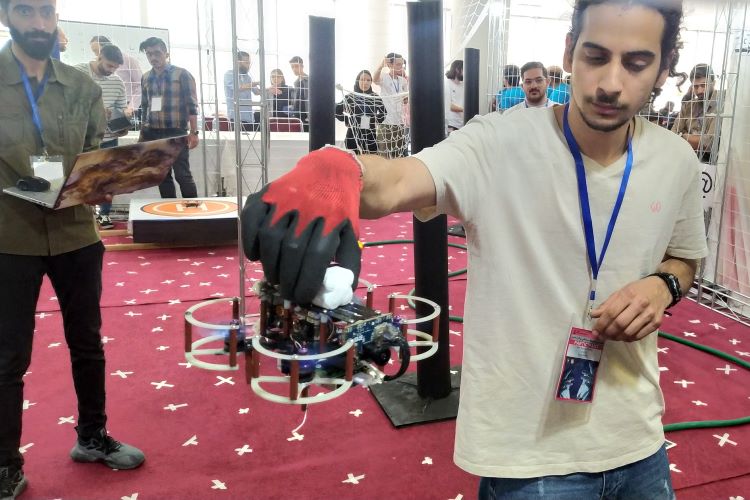 ربات‌های پرنده مسابقات ربوکاپ آزاد ایران